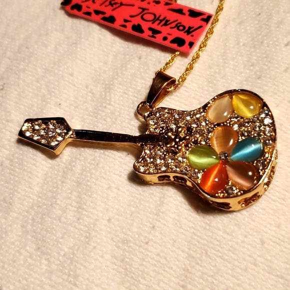 NWTO Betsey Johnson Guitar - Picture 4 of 6